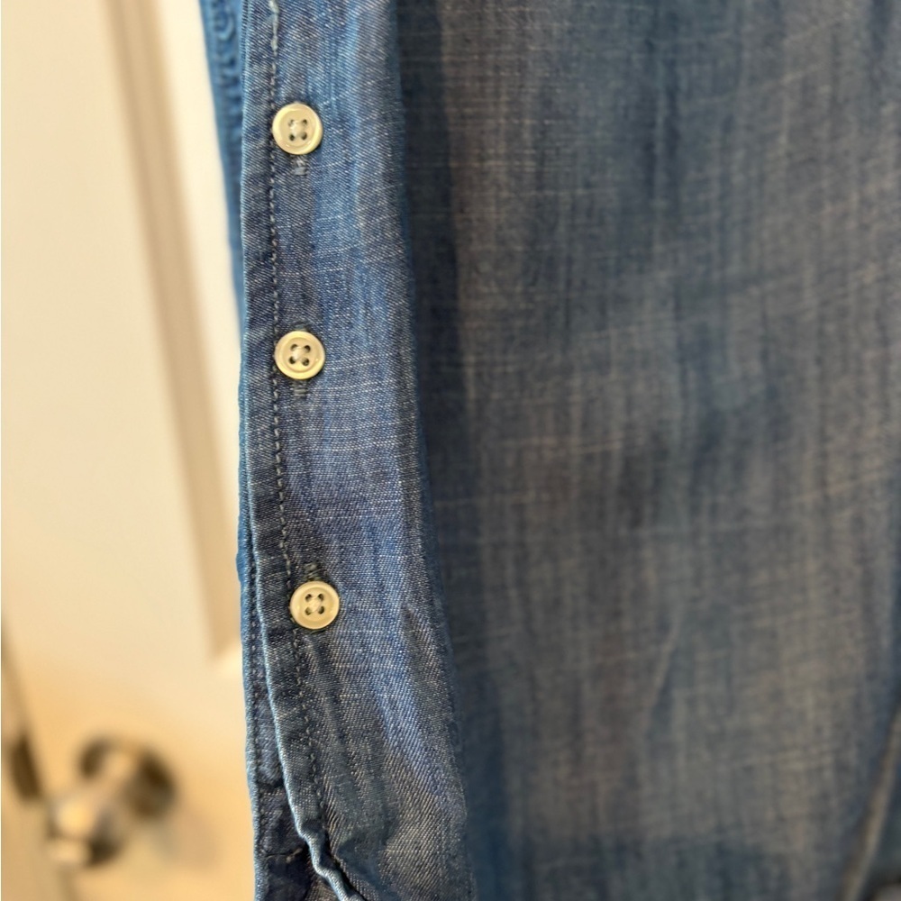 Talbots Denim Nautical Cottagecore Top With Button Detail On The Side Size M - Picture 11 of 11